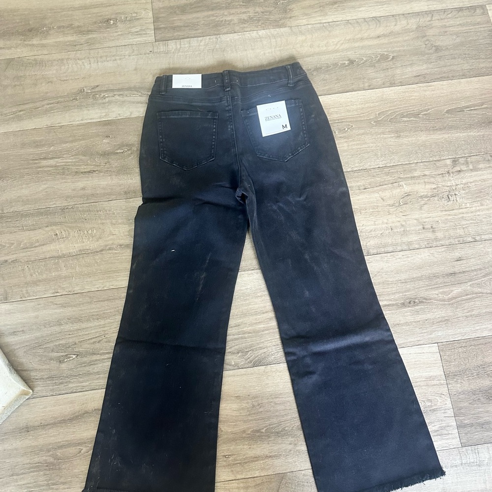 Trendy Black Straight Leg Jeans for Women